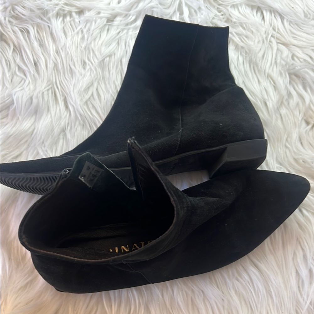 Brunate blank suede short boots